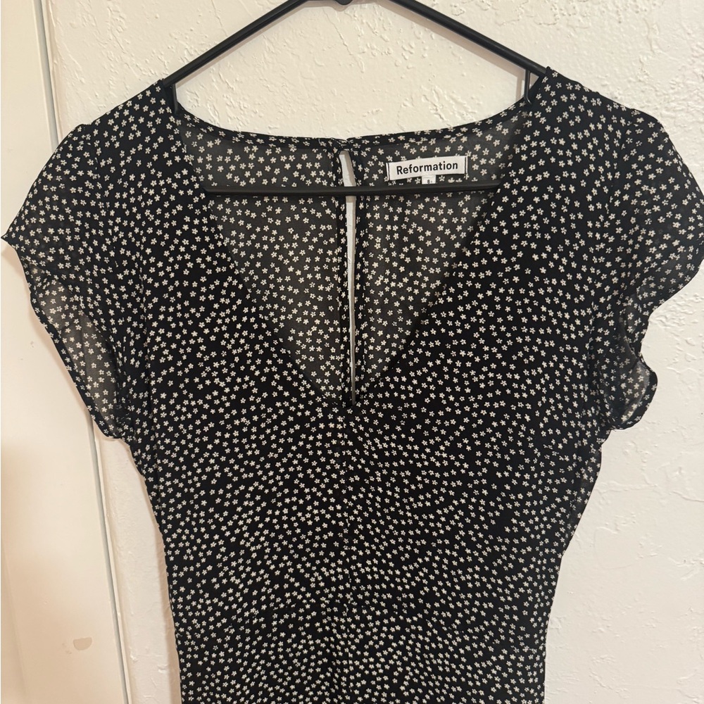 Reformation Wellfleet Dress Size 8, only worn once practically new